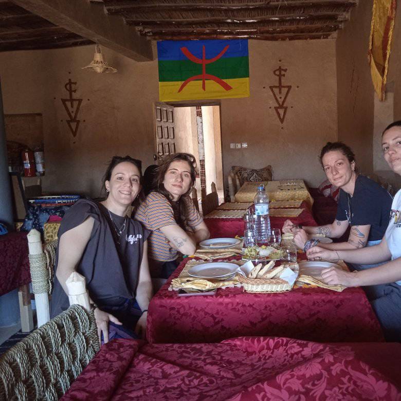 Tour de 15 días desde Tánger a Marrakech vía Volubilis, Meknes, Fez y el desierto del Sahara